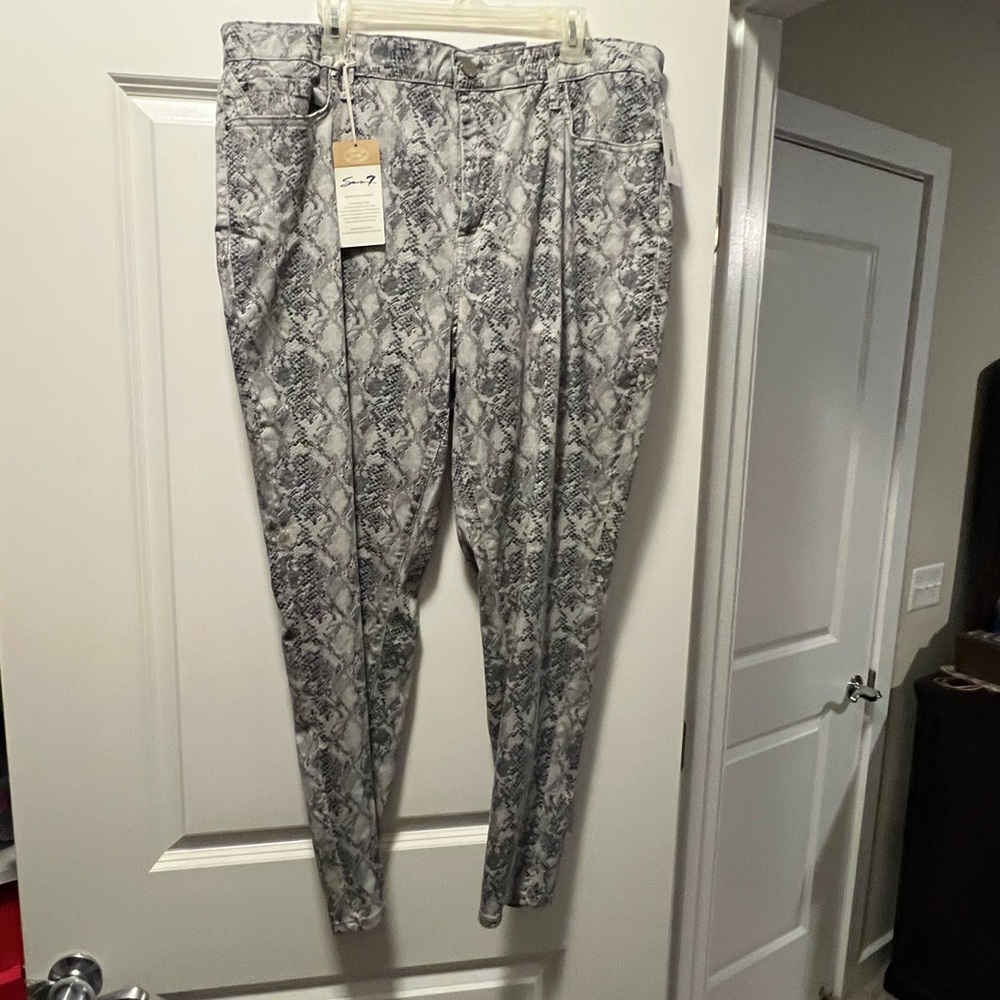 NWT Seven7 Jeans Limited Edition High Rise Skinny Snakeprint Size 20W